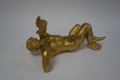 Homme levant les bras. 

Epreuve en bronze...