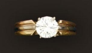 Bague filetée en ors de trois couleurs, ornée...