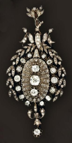 Important pendentif en argent et or jaune...