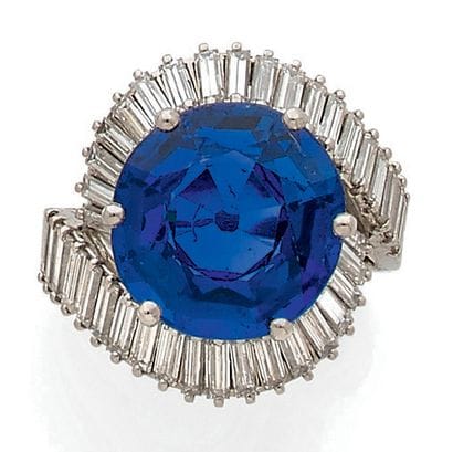 BOUCHERON
Monture
Bague jupe en platine 850...