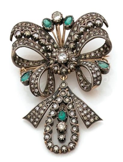 Broche-pendentif en or jaune (750) et argent...