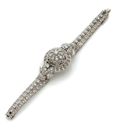 Montre bracelet de dame en or gris (750)...