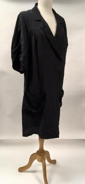 BEL AIR


Robe portefeuille en soie noire...