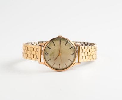 JAEGER-LECOULTRE


Montre d'homme en métal...