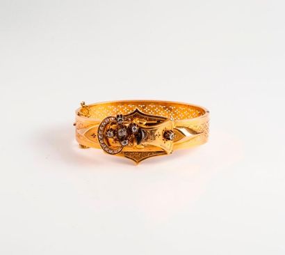 Bracelet rigide ouvrant en or jaune (750)...