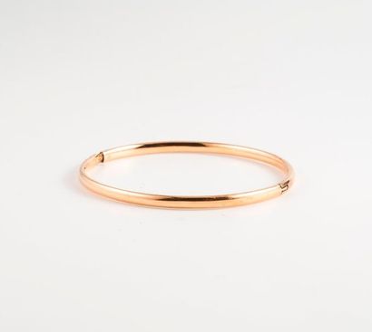 Bracelet jonc ouvrant en or jaune (375) 

Poids...