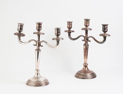 Paire de candélabres en argent (min. 800)...