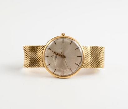 ETERNA


Montre bracelet d'homme en or jaune...