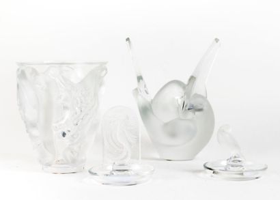 LALIQUE FRANCE


Quatre pièces en cristal...