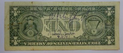 Mickael JACKSON (1958-2009). Chanteur.


Autographe...
