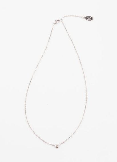 CARTIER


Chaîne tour de cou en or gris (750)...