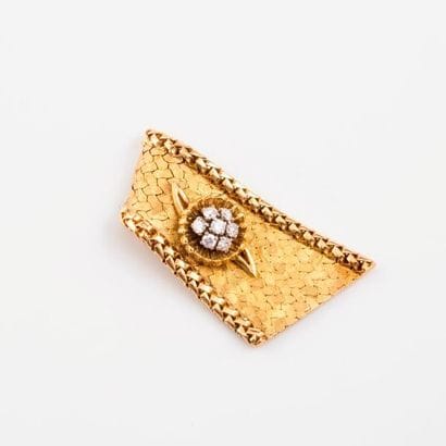 Pendentif en or jaune (750) en forme de morceau...