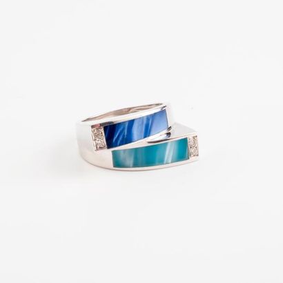 Bague de forme libre en or gris (750) ornée...