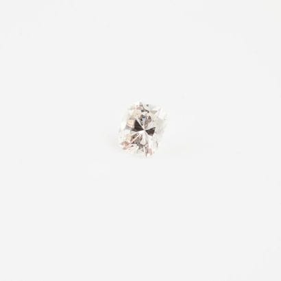Diamant sur papier de taille coussin.

Poids...