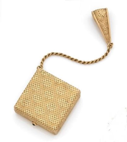 BOUCHERON


Montre de sac en or (750) de...