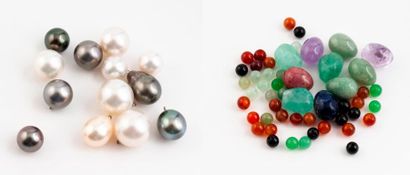 Ensemble de 13 perles de cultures blanches,...