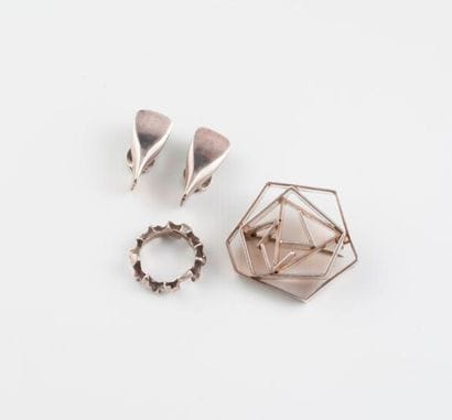 Lot de bijoux scandinaves : 

- REY URBAN...