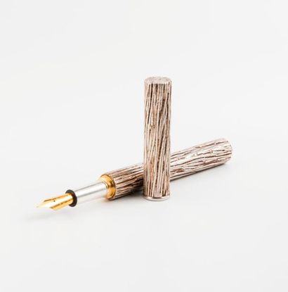 Michel AUDIARD (1951) 


Stylo plume en métal...