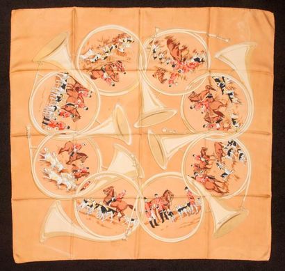 HERMES Paris


Cors de chasse.

Carré en...