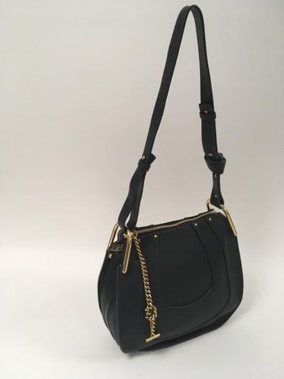CHLOE, Hayley


Sac en cuir noir.

Anse bandoulière...
