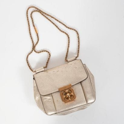 CHLOE, Elsie


Sac en cuir doré. 

Anse bandoulière...