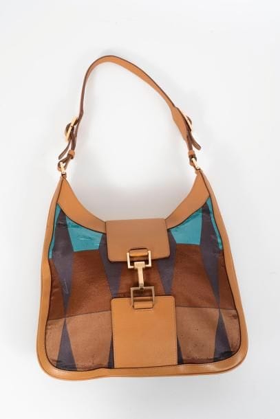 GUCCI, Jackie déclinaison


Sac porté main...