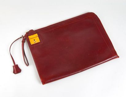 HERMES Paris


Porte-document en box bordeaux...
