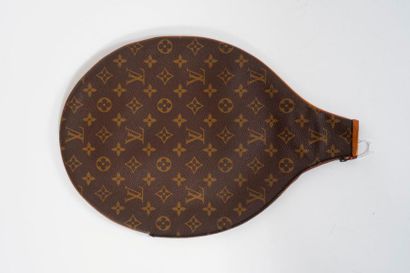 LOUIS VUITTON


Housse de raquette en toile...