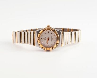 OMEGA


Montre bracelet de dame en acier...