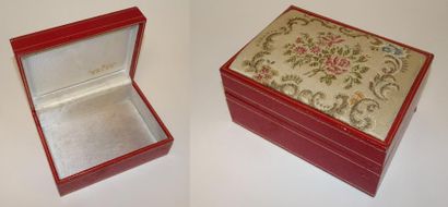 ROLEX, Genève


Coffret de montre rectangulaire...