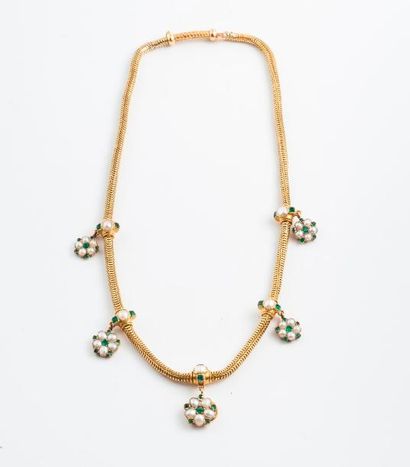 Collier ras-de-cou en or jaune (750) à maille...