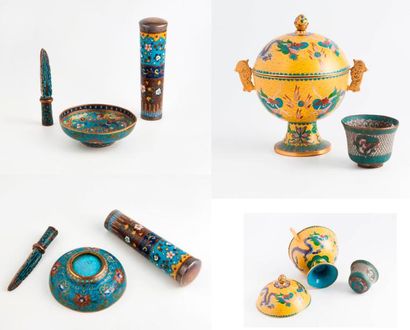 CHINE, XIXème-XXème siècle


Cinq objets...