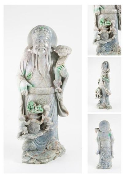 CHINE, XXème siècle


Sage tenant un ruyi...