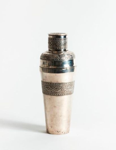 INDOCHINE ou CHINE


Shaker en argent (min....