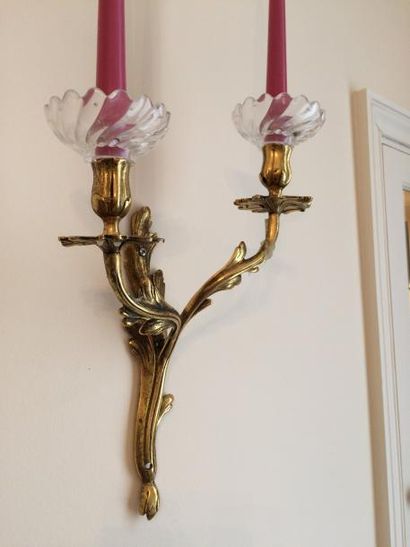 Paire d’appliques en bronze à deux bras de...