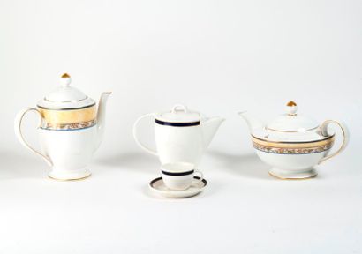VILLEROY & BOCH


Une cafetière et une théière,...