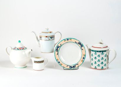 VILLEROY & BOCH


Lot comprenant : 

- Trois...