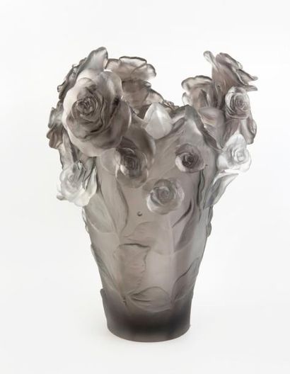 DAUM France


Vase en pâte de verre à fond...