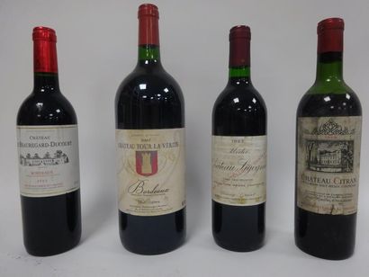 Lot de 3 bouteilles et 1 magnum de vin rouge...