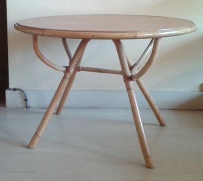 Petite table ronde d'appoint, quadripode,...
