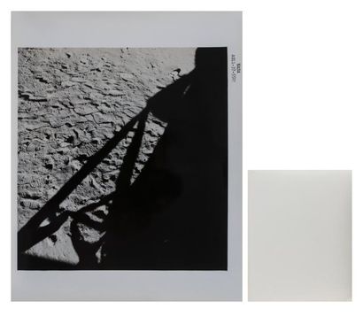 NASA, Apollo 11

Traces de bottes sur le...