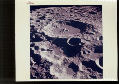 NASA, Apollo 11. 

Vue du sol lunaire. 

Tirage...