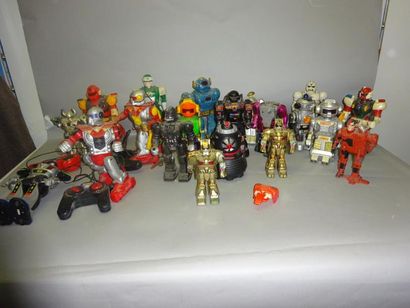 [25] ROBOTS

Lot de 20 Robots.

Etat d'usage...