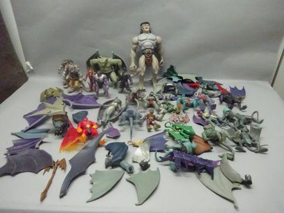 [34] GARGOYLES

Lot de 28 Pieces.

Circa...