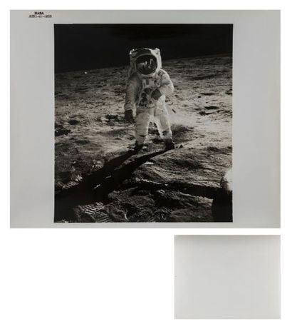 NASA, Apollo 11

Buzz Aldrin sur le sol lunaire,...
