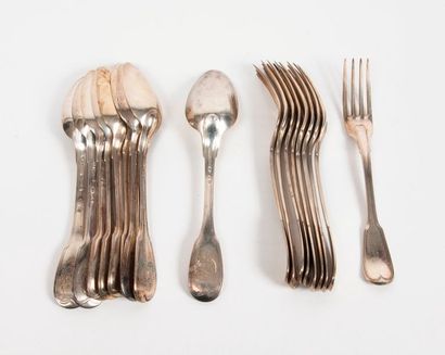 9 cuillères et 9 fourchettes de table en...
