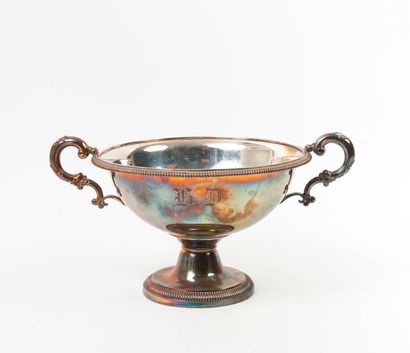 Coupe circulaire sur piédouche en argent...