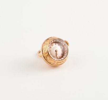 LIDHER


Montre pendentif en or jaune (750)...