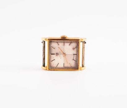 OMEGA


Montre bracelet.

Boîtier carré en...