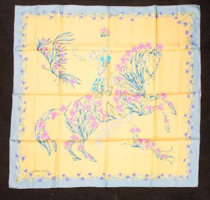 HERMES Paris


Cheval fleuri.

Carré en twill...